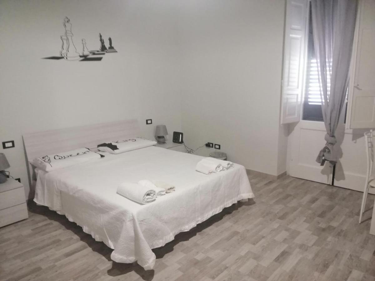 Scacco Matto Holiday House 塔兰托 外观 照片