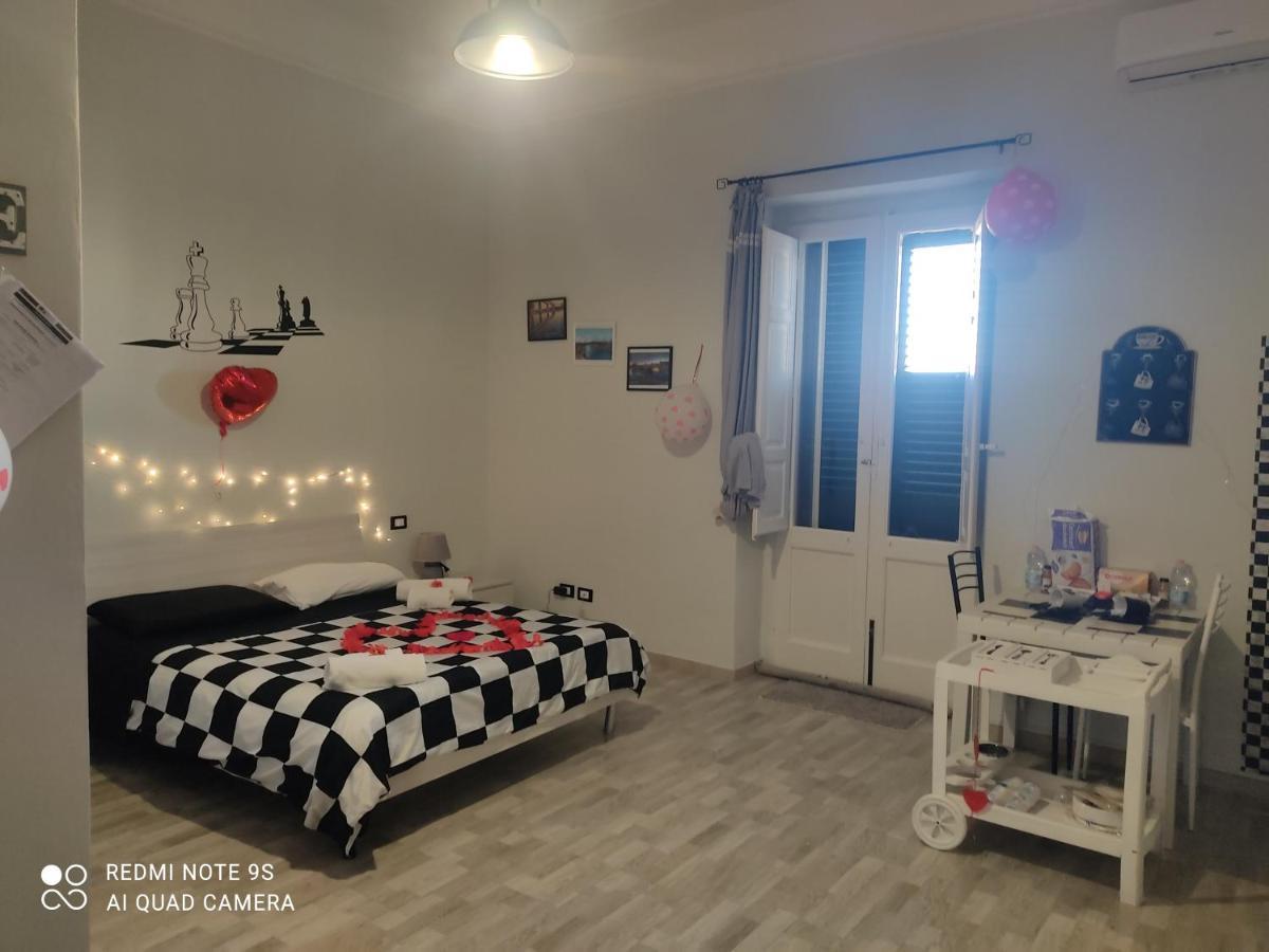Scacco Matto Holiday House 塔兰托 外观 照片